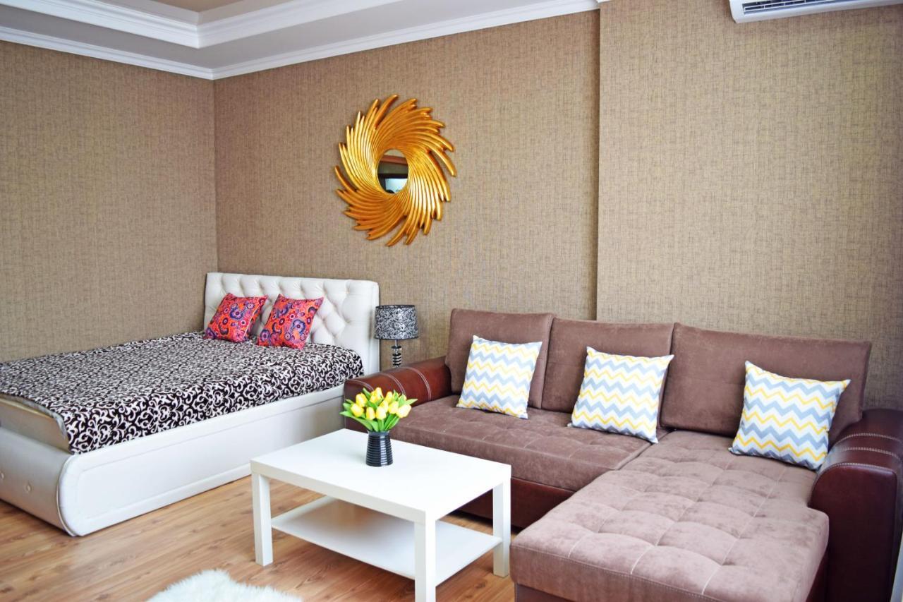 Bishkek Sunny Apartment In The Center Extérieur photo