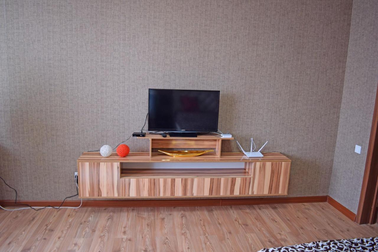 Bishkek Sunny Apartment In The Center Extérieur photo