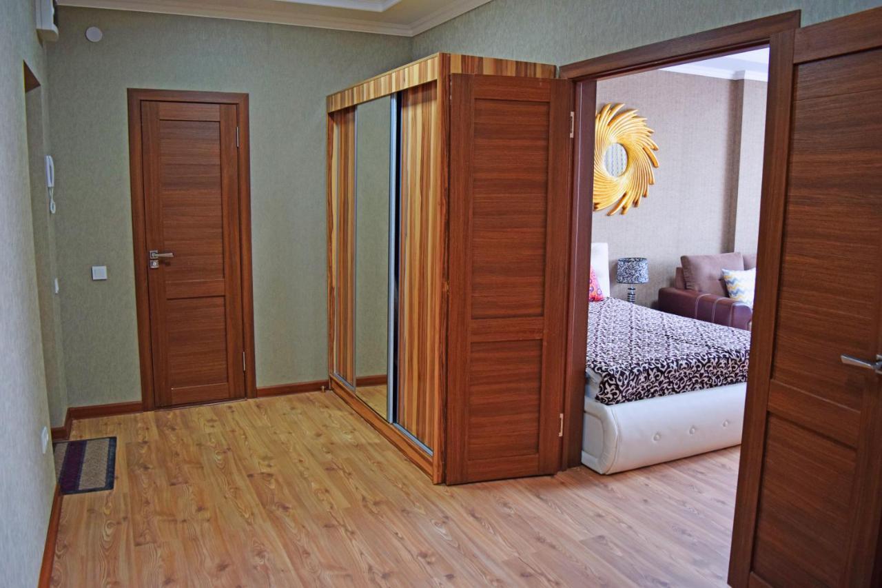 Bishkek Sunny Apartment In The Center Extérieur photo